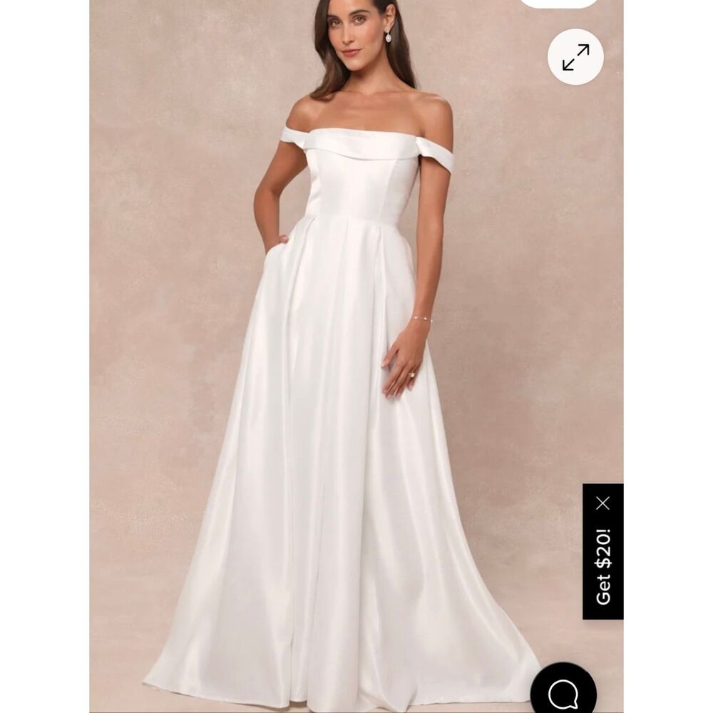 Extraordinary Vow White Off-the-Shoulder Maxi Dress with Pockets